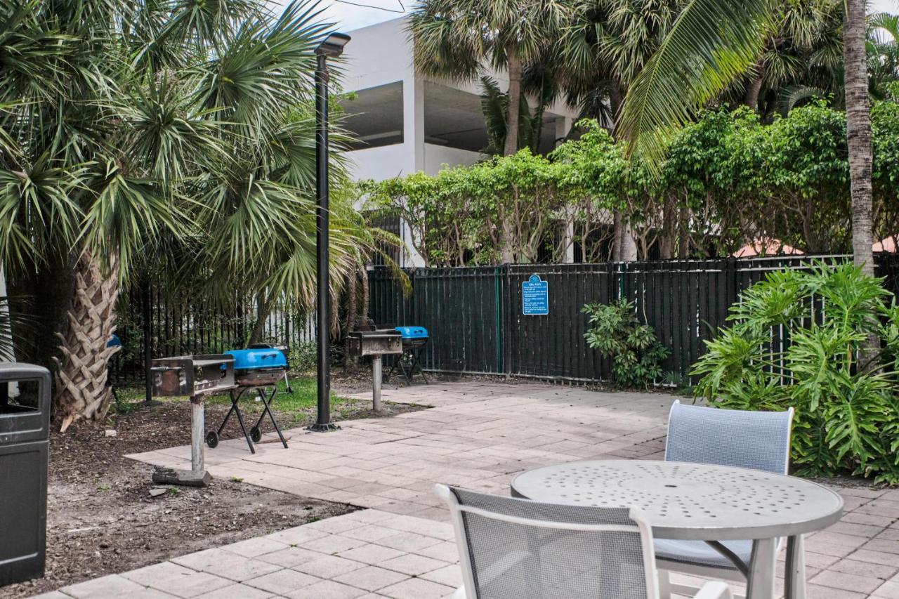 Miami Beach Collins Ave Apartments Free Parking Sunny Isles Beach Buitenkant foto