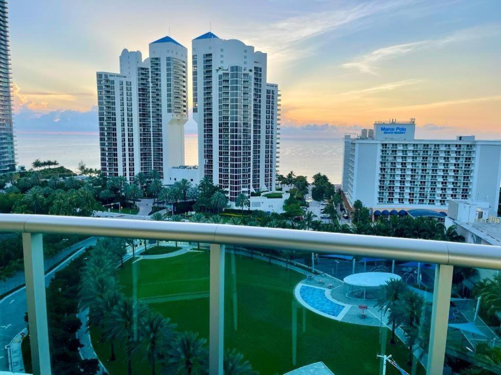 Miami Beach Collins Ave Apartments Free Parking Sunny Isles Beach Buitenkant foto